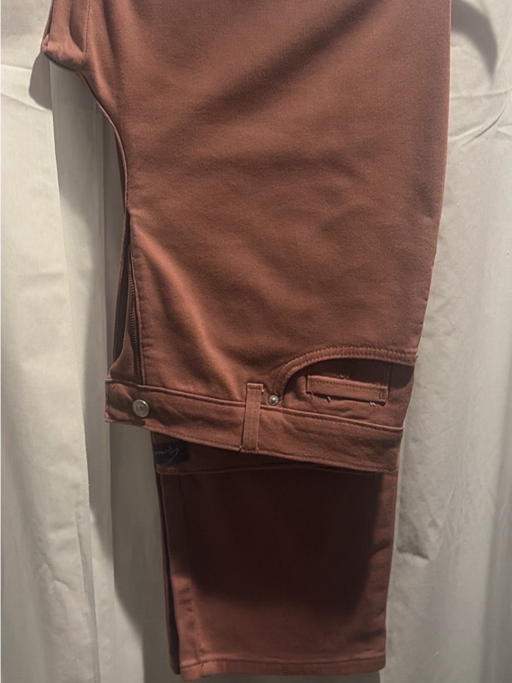Gloria Vanderbilt Women's Straight Leg Jeans in Rust Brown